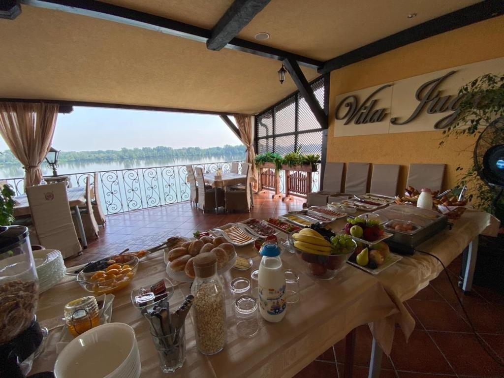 Vila Jugovo S Smederevo Bagian luar foto